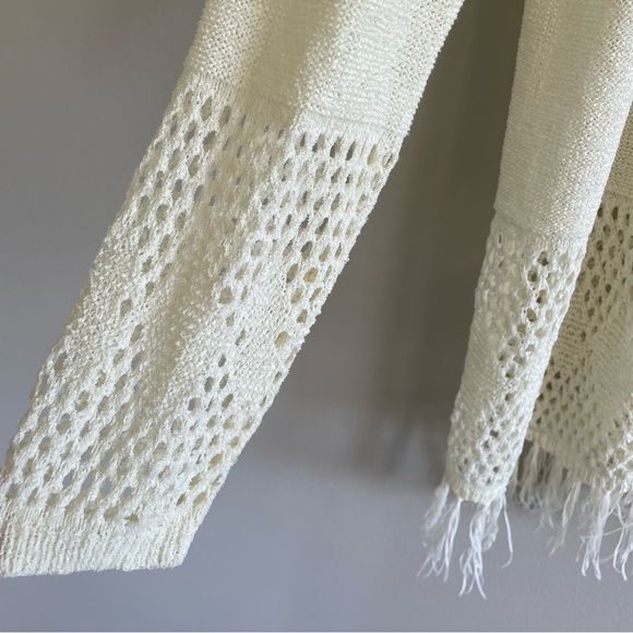 Wrangler Women's Cream Open Knit Fringe Sweater Size Medium - Picture 5 of 11